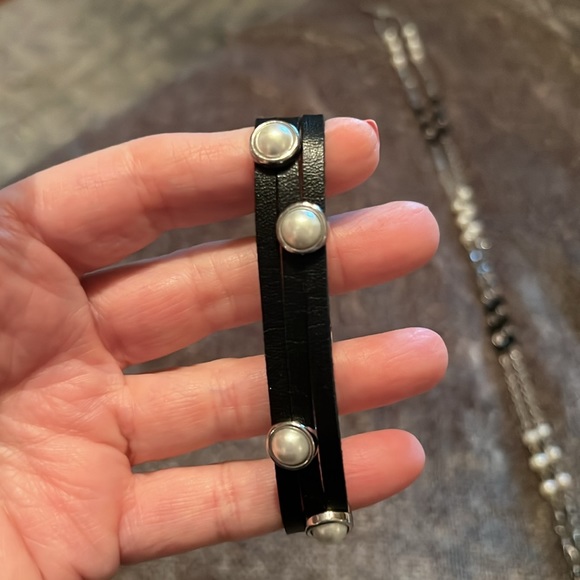 White House Black Market Necklace and Three Bracelets - Picture 7 of 14